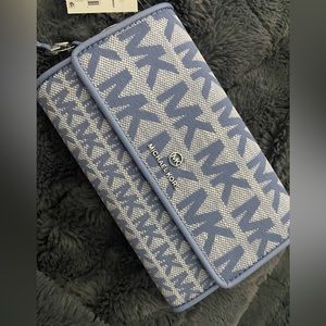 MK wallet / clutch